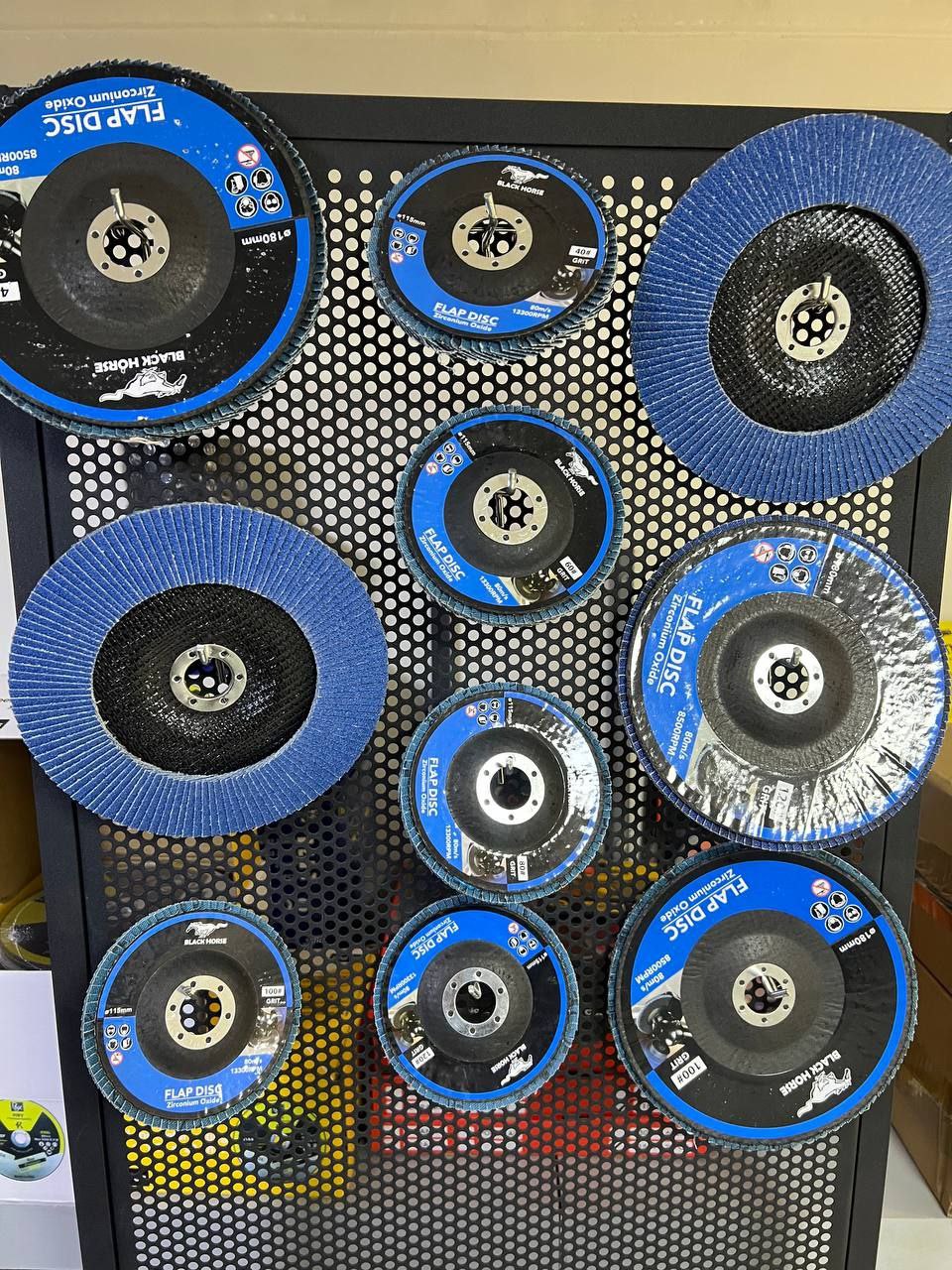 ( سنگ و ابزار شعبانی)