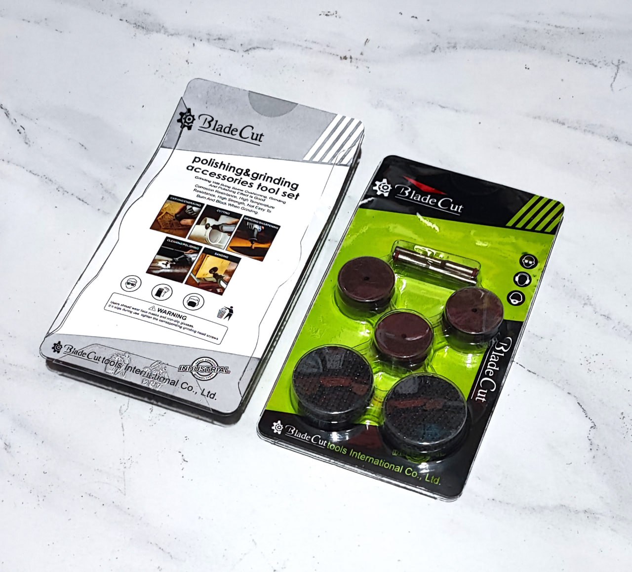  ست فرز مینیاتوری ۳۰ پارچه تعداد سفارش دلخواه قیمت عالی : داخل کانال مدیریت:مهدی تمری ارسال همه روزه