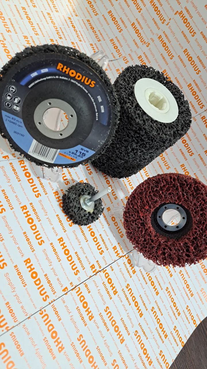 محصولات رنگ زدا و زنگ زدا 