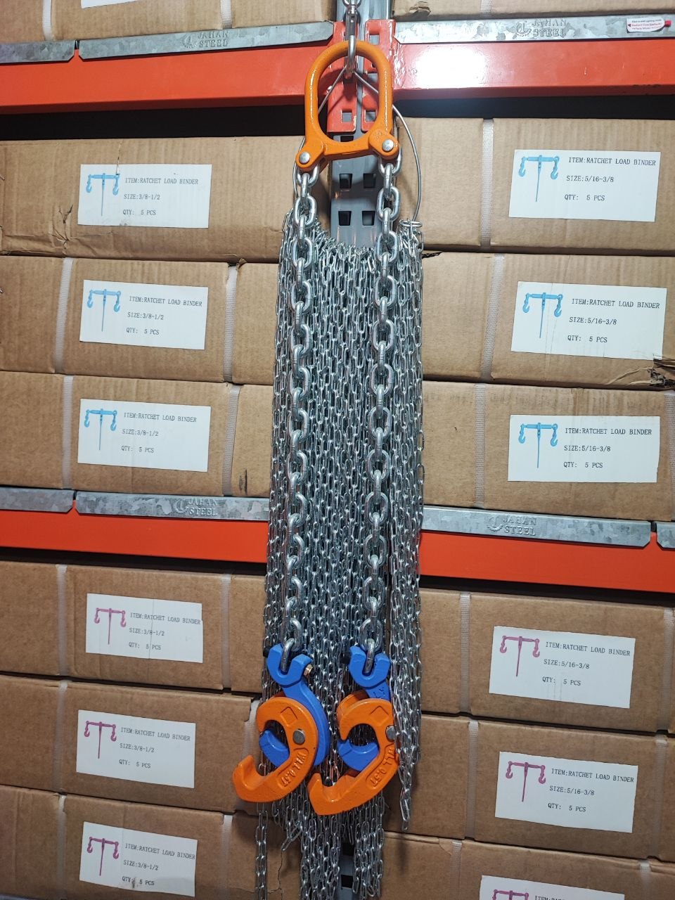   بشکه گیر یا بشکه بر ابزاری بسیار کاربردی برای جابجایی بشکه در محیط کارخانه، کارگاه و فروشگاه ها می