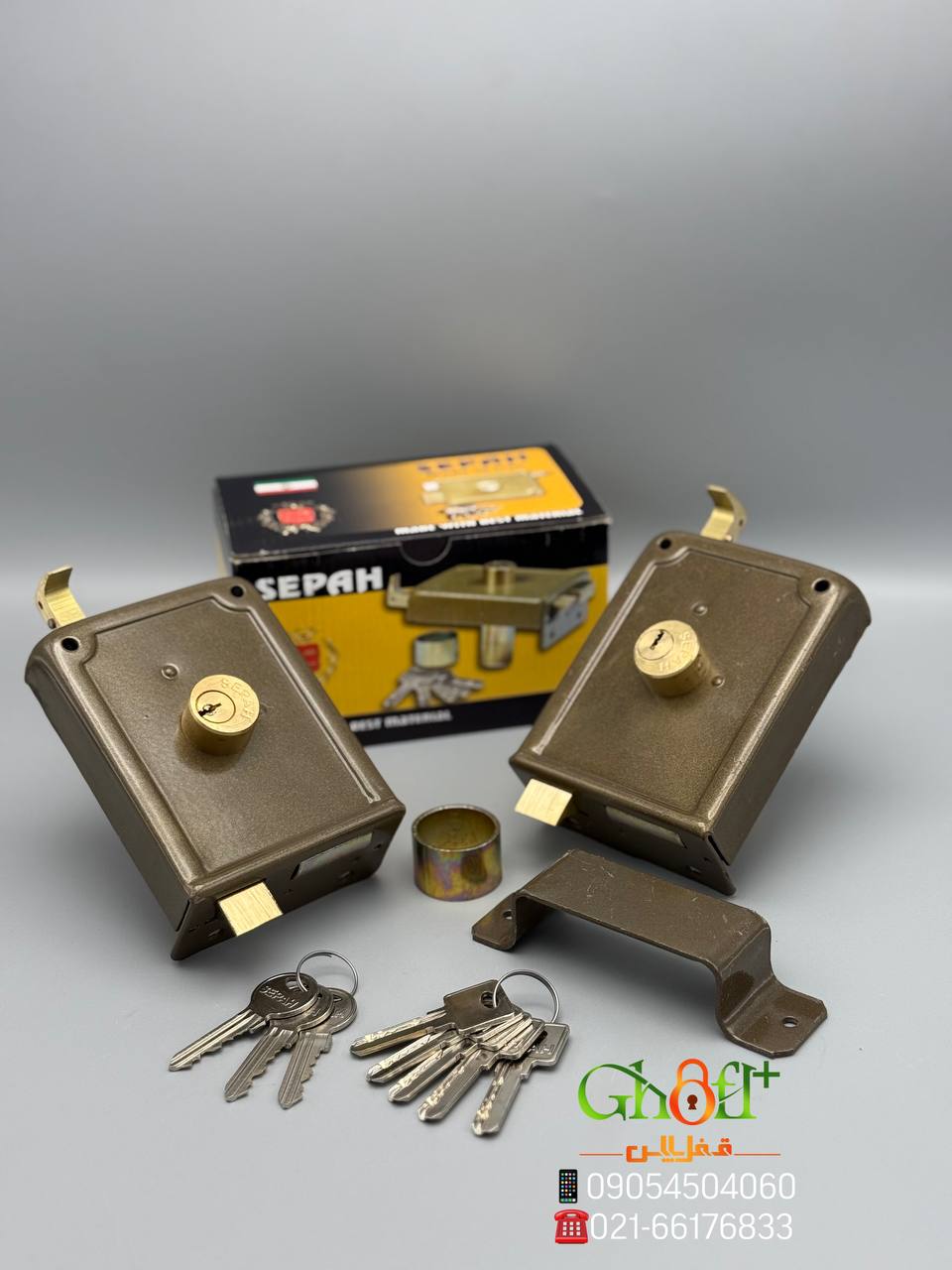  قفل حیاطی طرح ایزو سپه زبانه برنجی توپی کامل برنج کلید برنجی آبکاری الکترو استاتیک کلید ساده و کلید