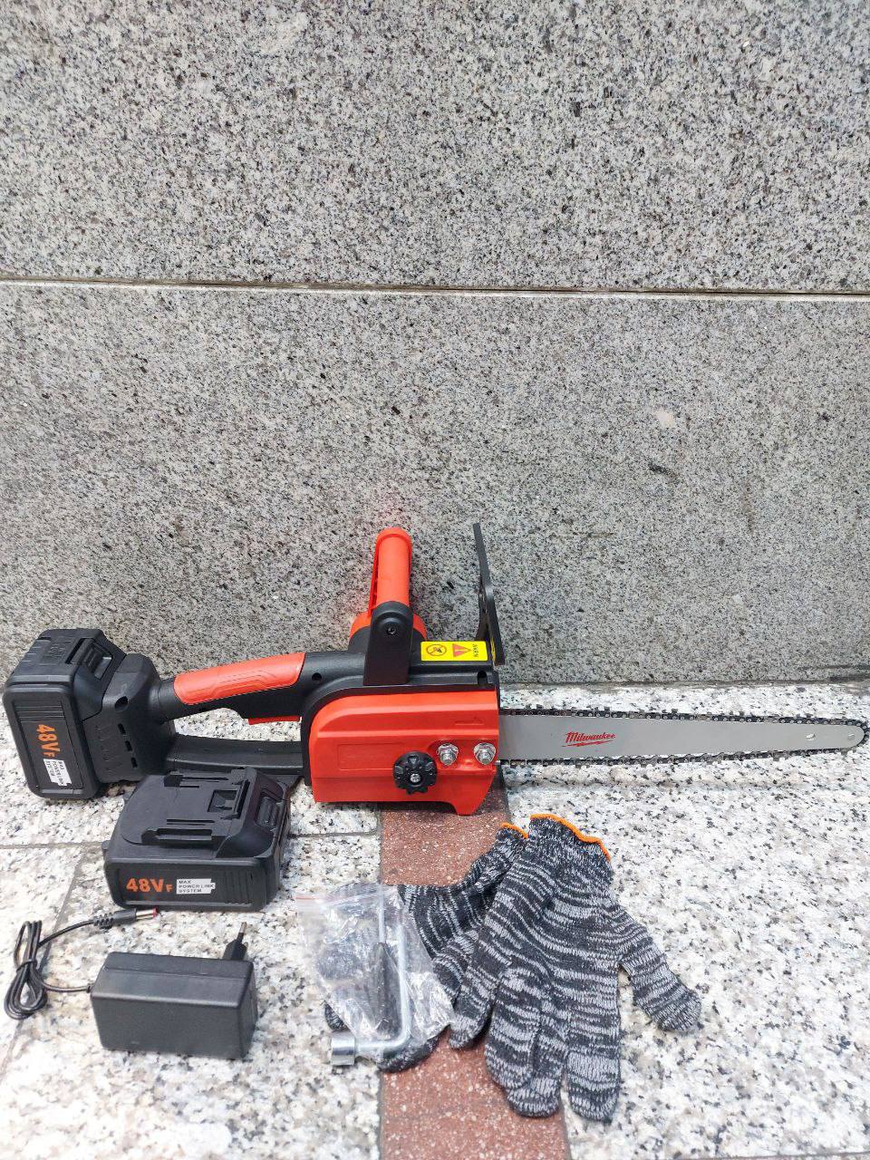 اره شارژی ۳۰ سانت طرح میلواکی