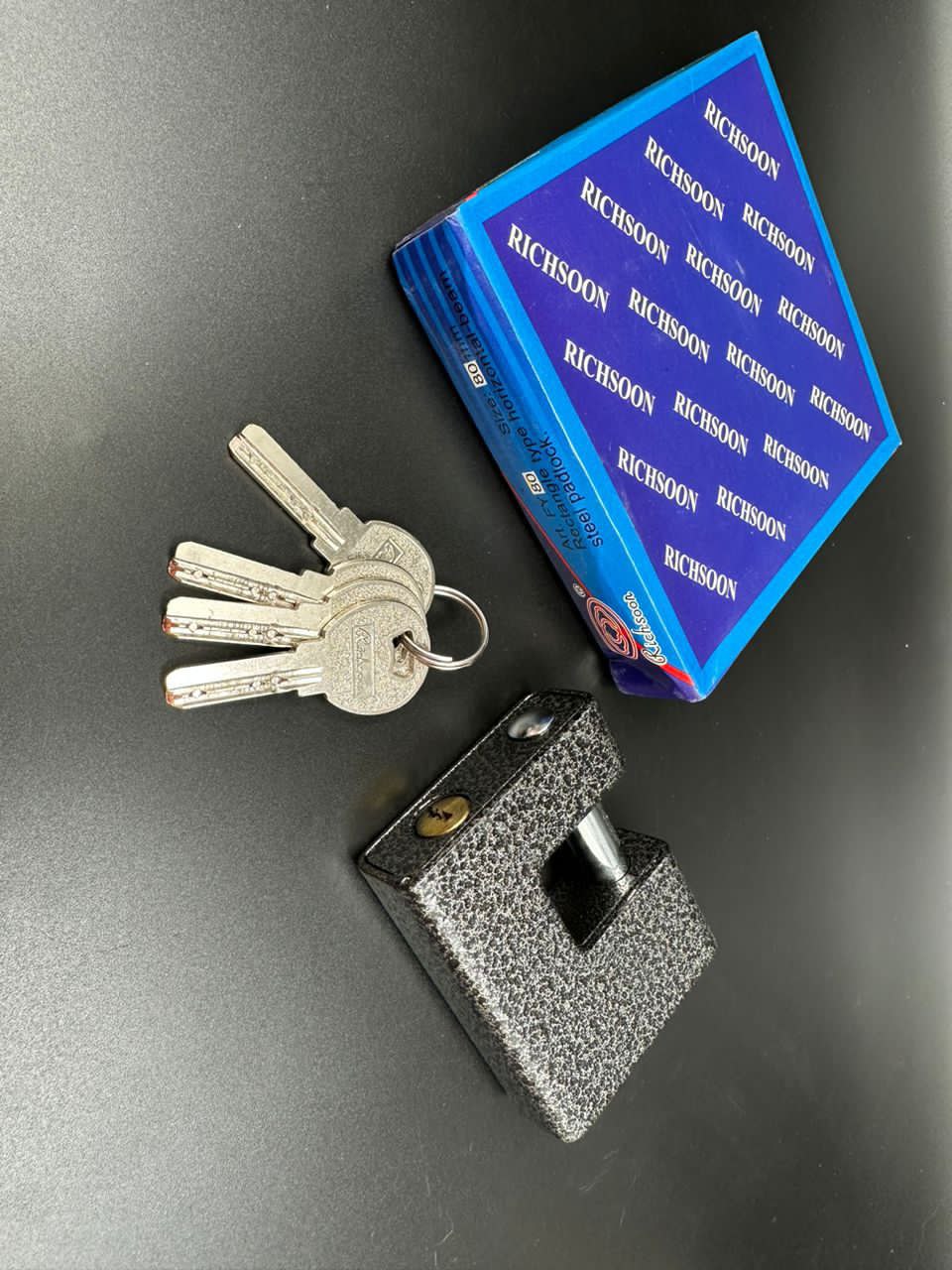 قفل کتابی چکشی روکشدار ریچسون