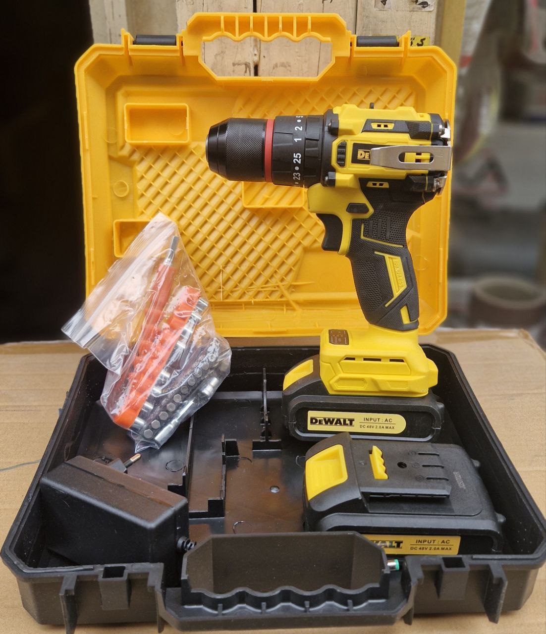 🟠دریل شارژی براشلس دیوالت 