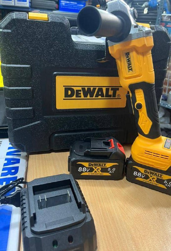 مینی فرزشارژی موتوربرلشلس دیوالت۸۸ولت ۵ امپر