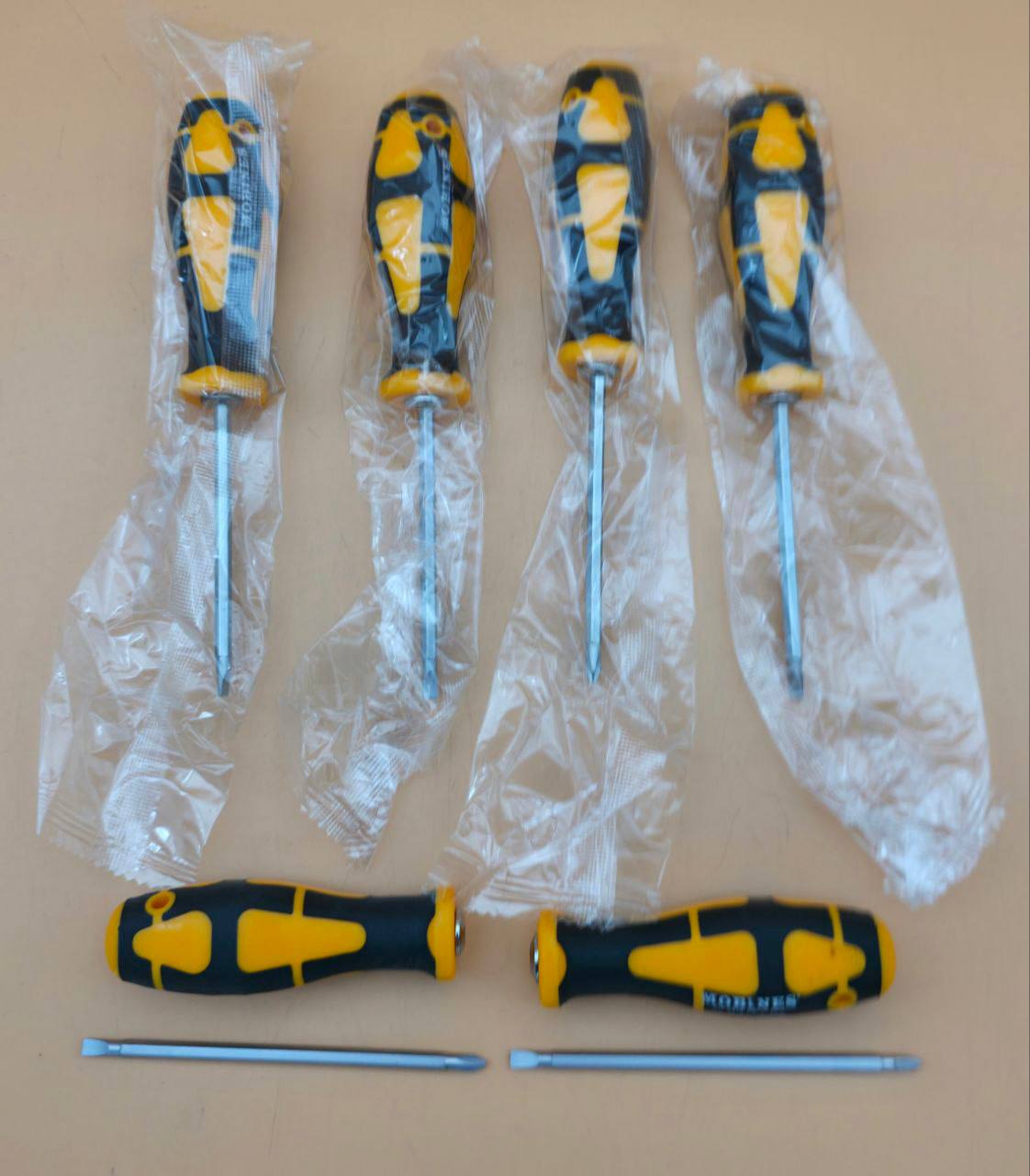 پیچ گوشتی دوطرفه 