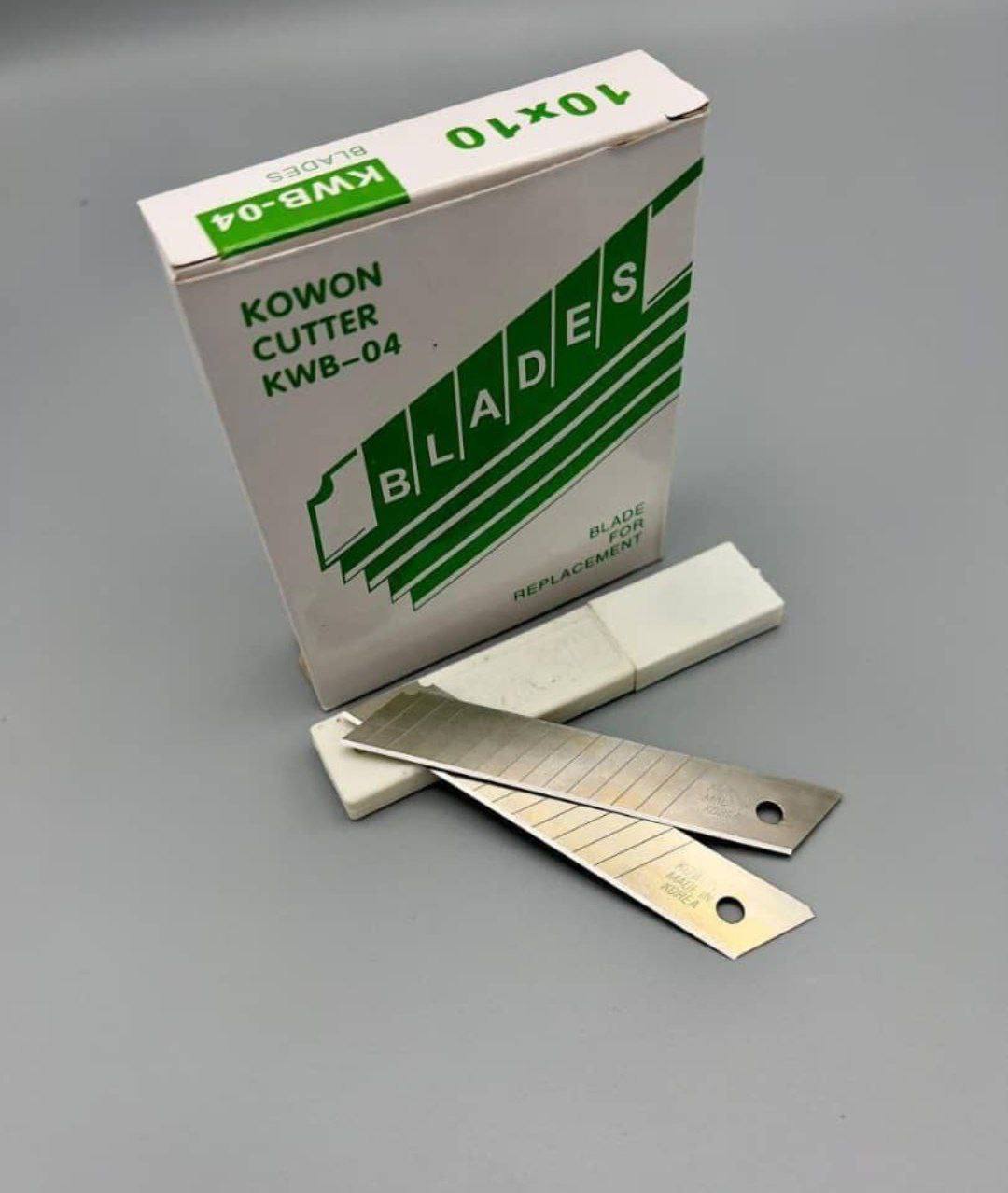  تیغ کاتر و موکت بر طرح کُره