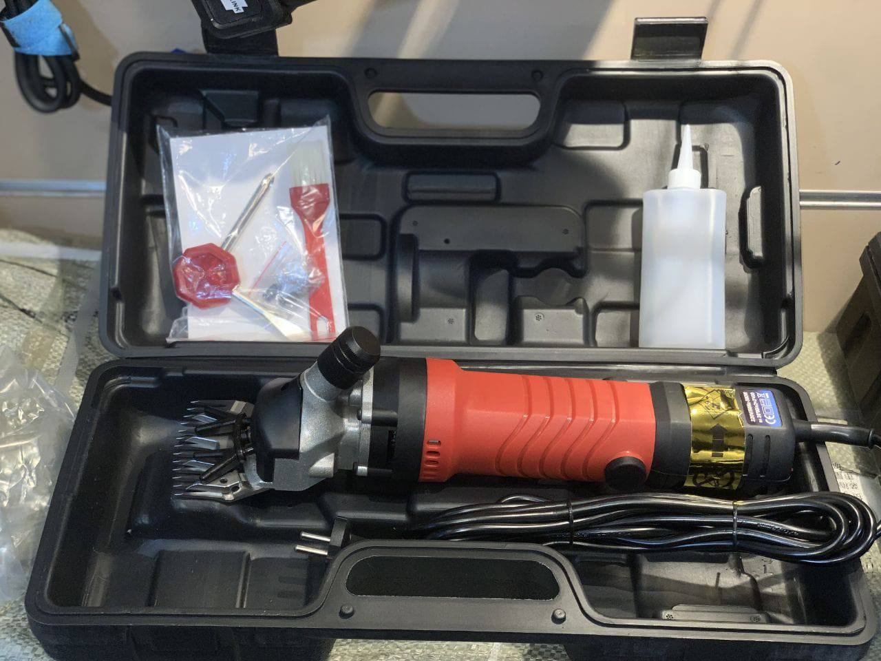 پشم زن گوسفندی