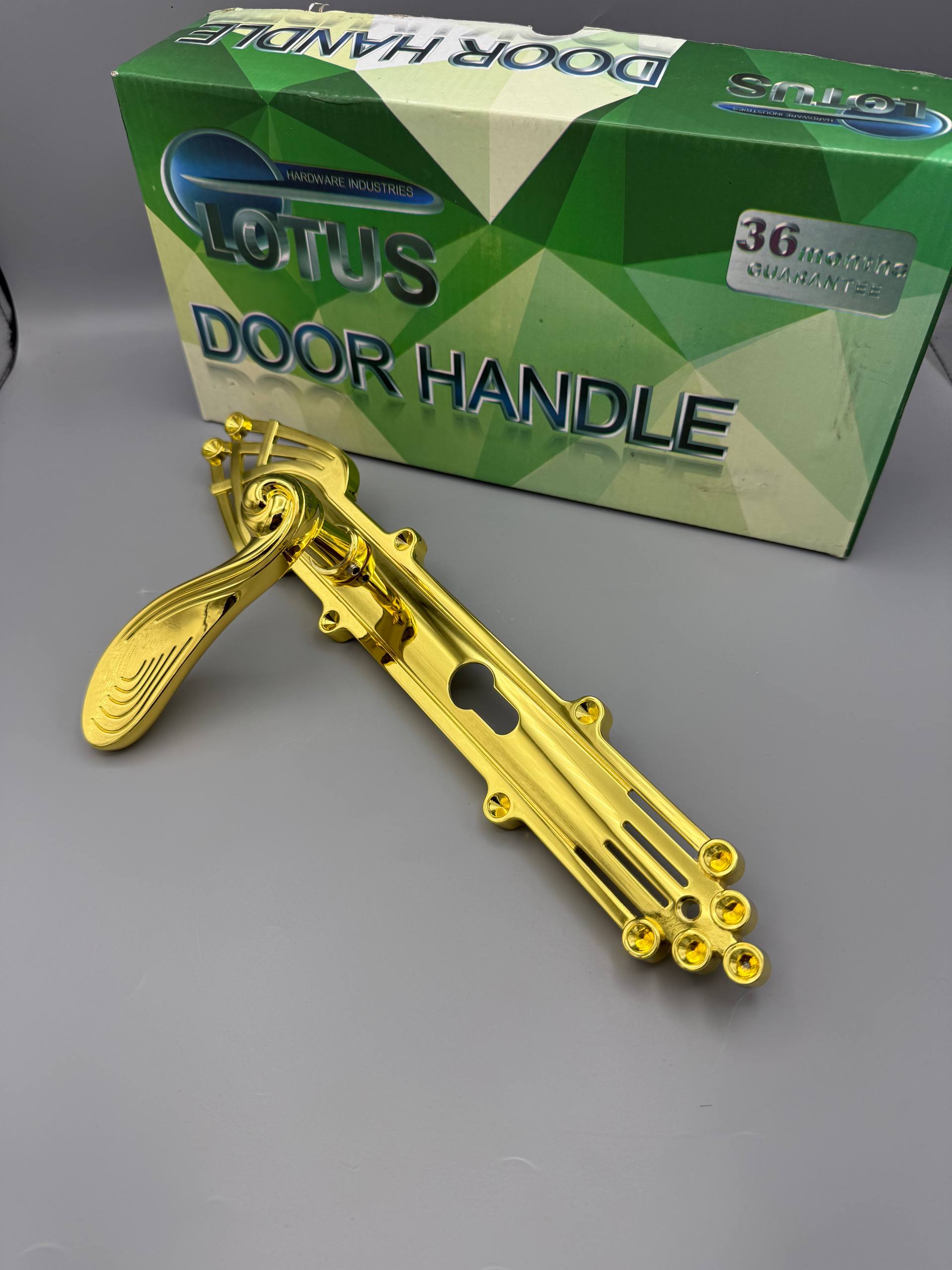 دستگیره پلاک لوتوس کد ۹۰۴۰