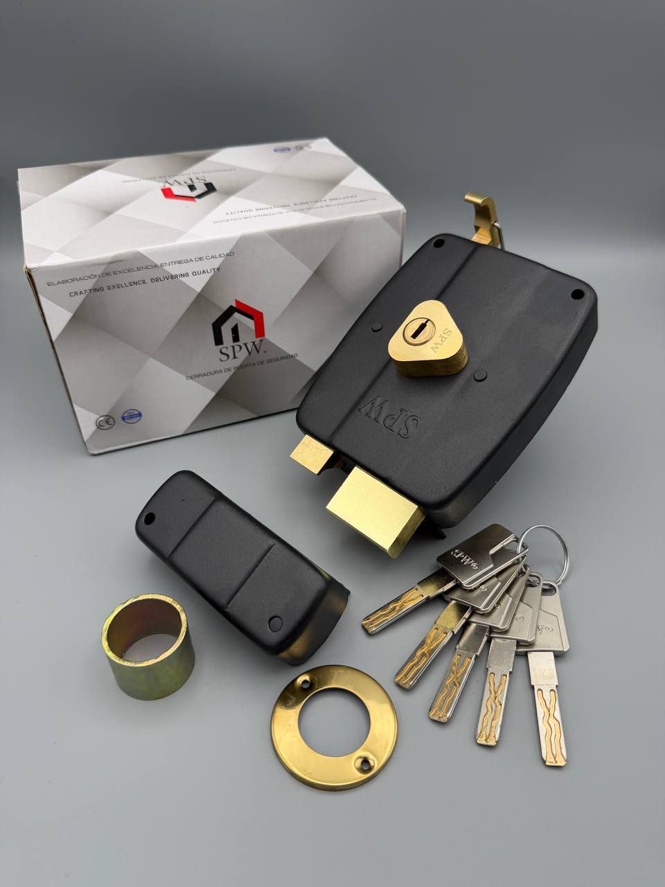 قفل حیاطی لوکس شیار ماری کلید شیار ماری/ وارداتی کلید زبانه مغزی برنجی کارتن 24 عددی لینک کانال واتس