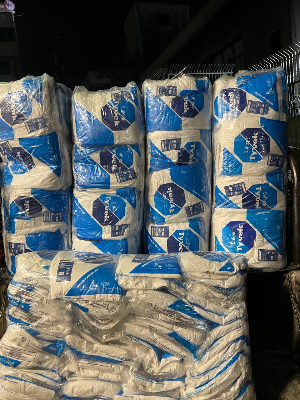 لباس یکبار مصرف تایوک