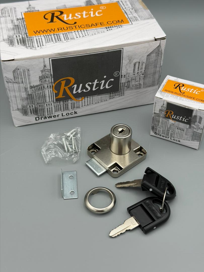  ⭐️قفل تک پله طرح رونیس کلید تاشو روستیک⭐️ کلید تاشو-همراه با پیچ و‌مقابل و حلقه⭐️ کیفیت بالاتر از ب