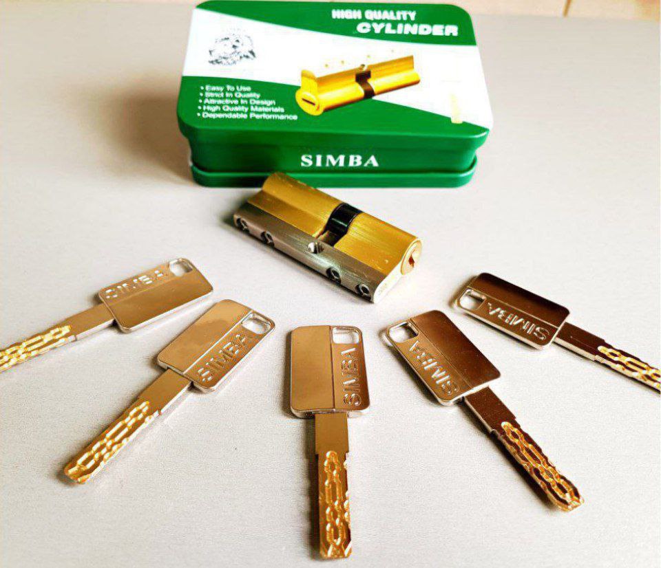  سیلندر 7 لوکس برنجی Simba 7 سانت کلید  شیاری تمام برنجییی دارای تسمه فولادی کارتن 80 عددی لینک کانا