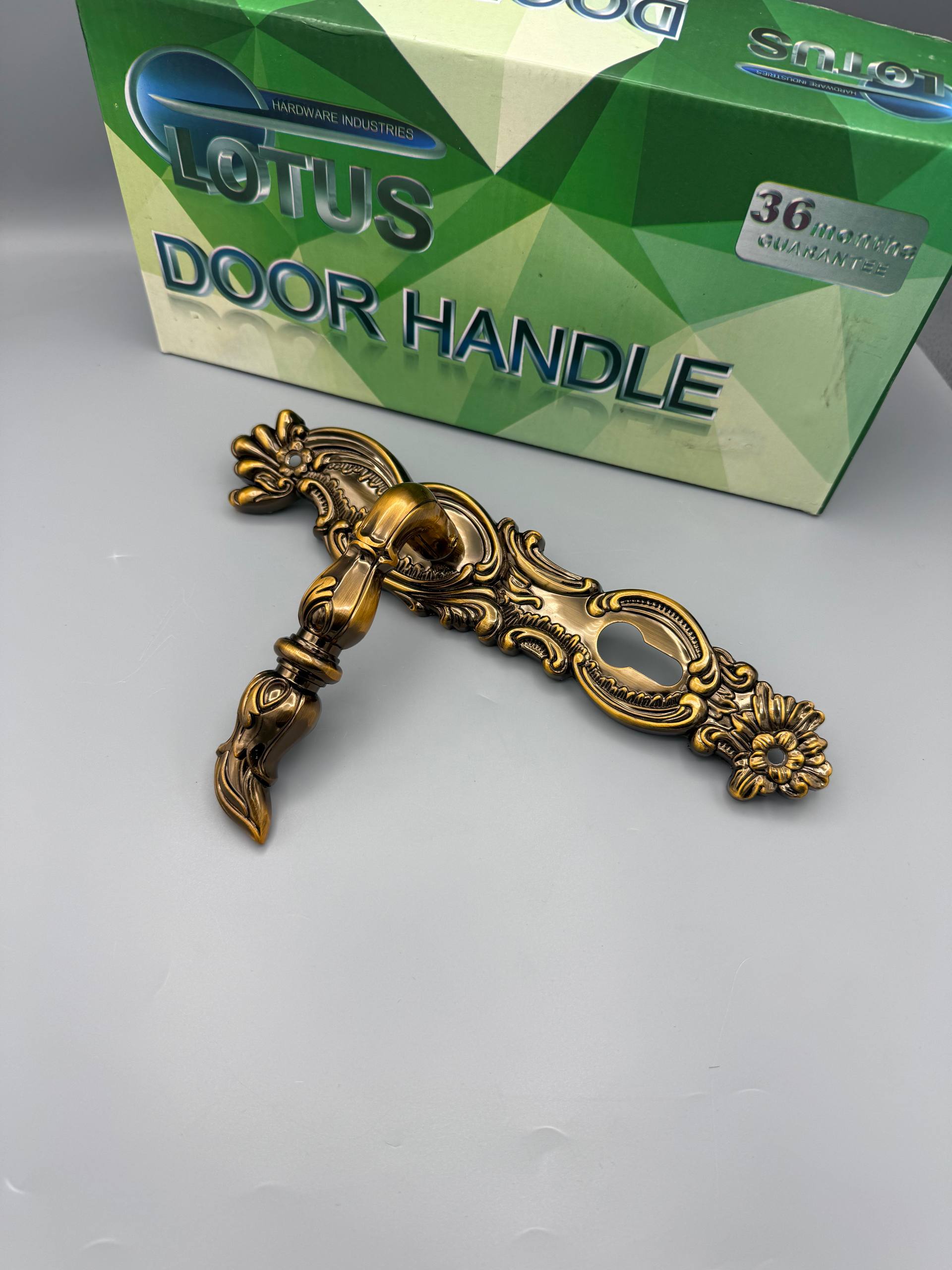 دستگیره پلاک لوتوس کد ۹۰۳۰