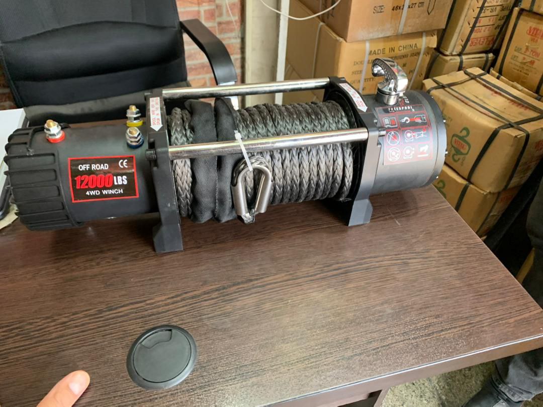 وینچ جلو ماشینی ویتال