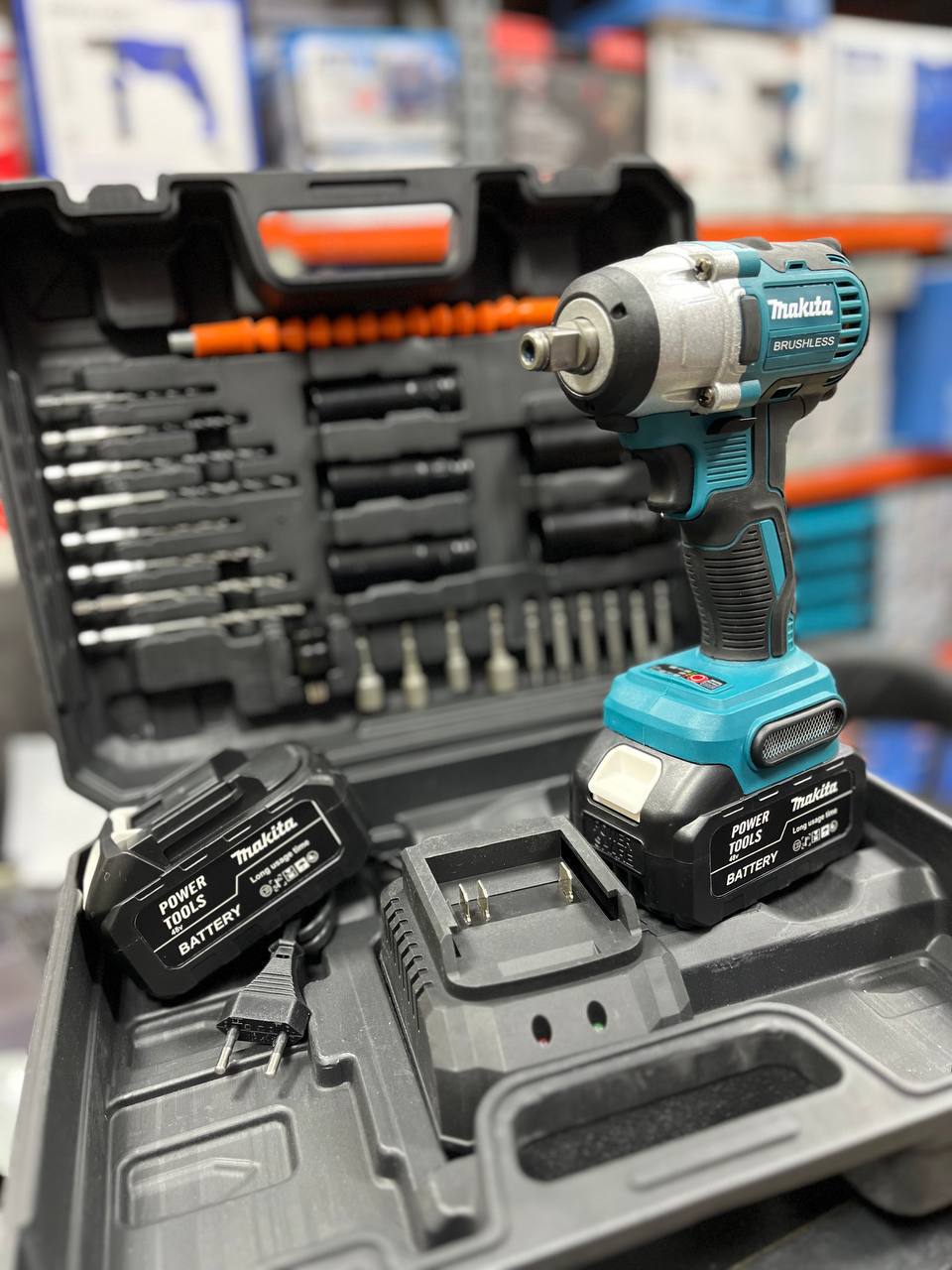 بکس شارژی ۳۰۰نیوتون حرفه ای ۳ کاره طرح ماکیتا