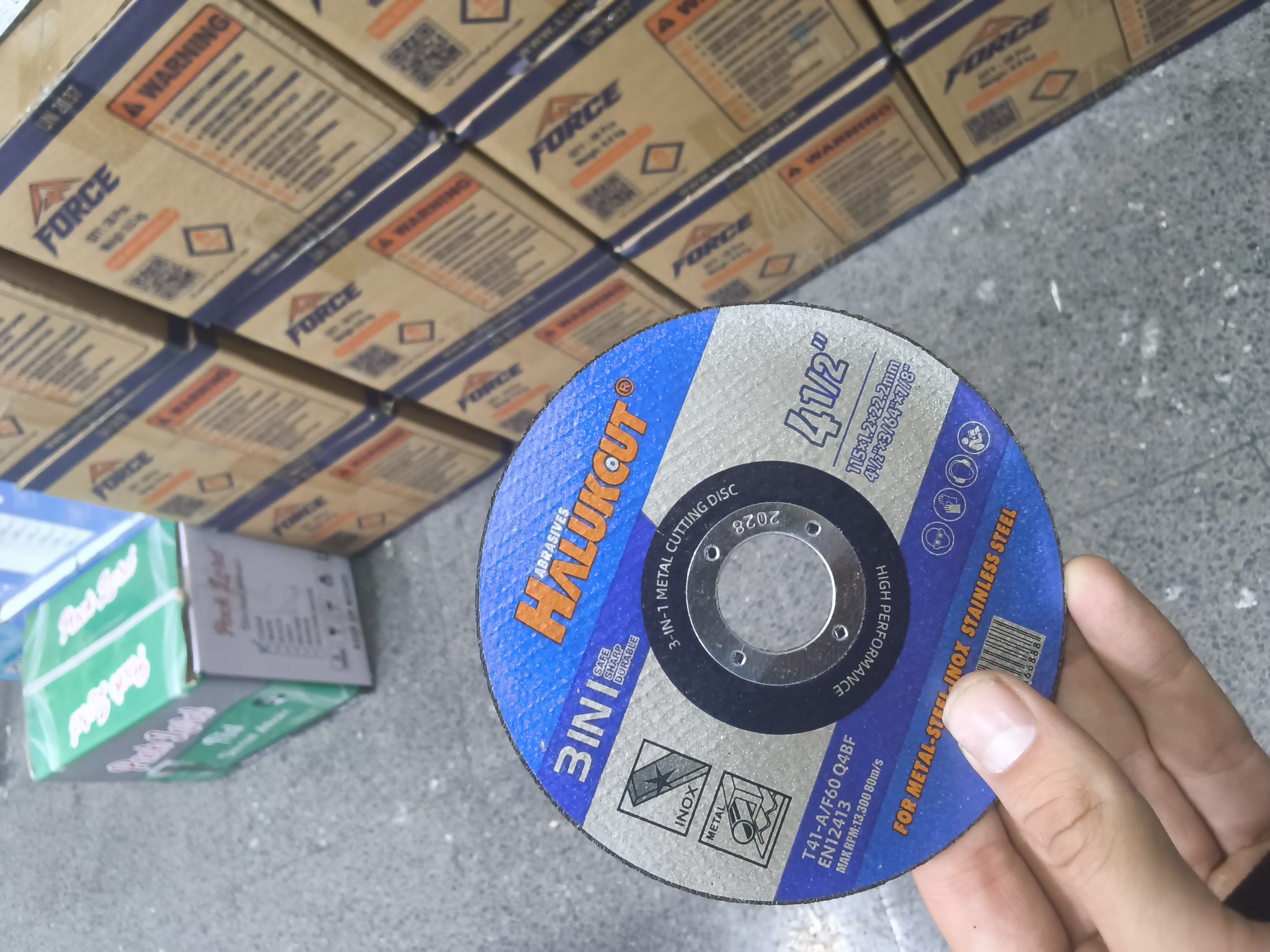 برش استیل مینی هالوکات جنس درجه یک تاریخ دار قیمت مناسب شماره تماس 09015555761_09124110542 021667108