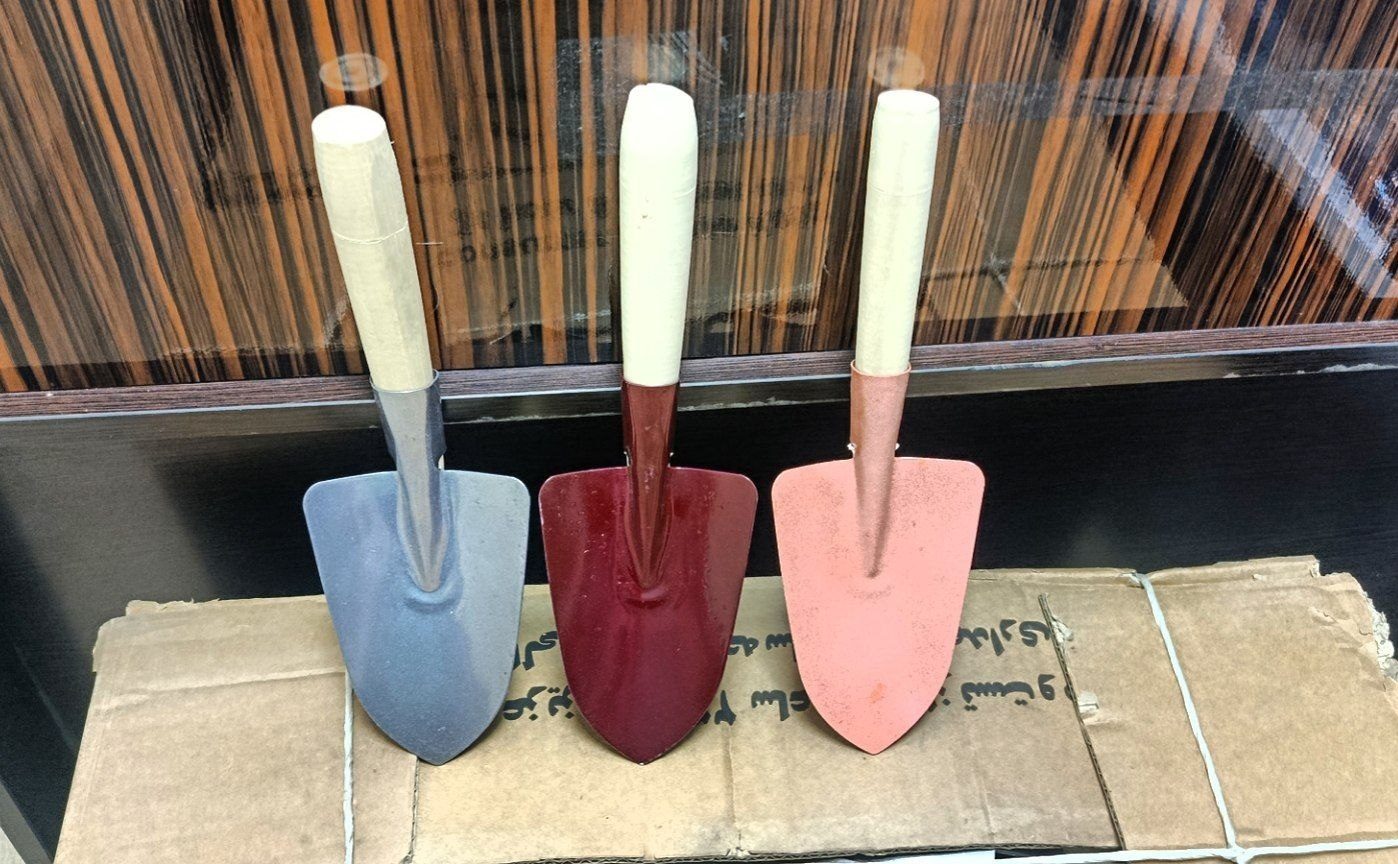 بیلچه باغبانی دسته چوبی